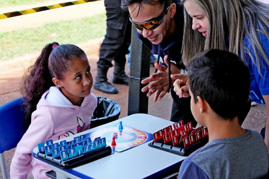 Dia das Crianças – Festividades promovida Prefeitura reúnem cerca de 8 mil pessoas