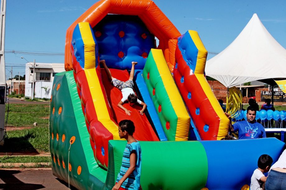 Dia das Crianças – Festividades promovida Prefeitura reúnem cerca de 8 mil pessoas
