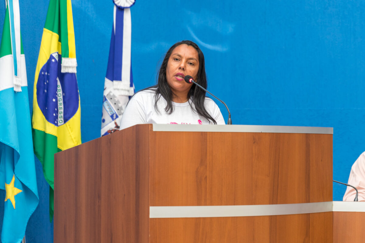 Câmara promove conscientização de servidores sobre prevenção ao câncer de mamas e colo do útero