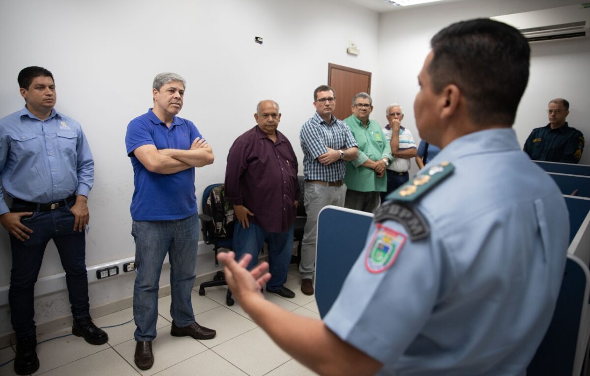 Presidente da Câmara recebe solicitações do conselho de segurança