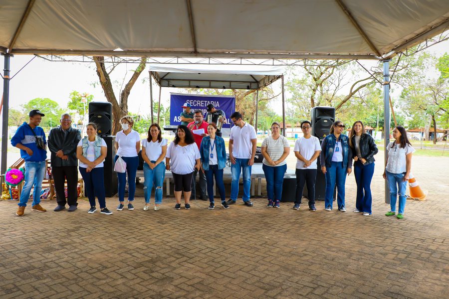 Atendidos pelos serviços da SMAS participam de confraternização em comemoração ao Dia do Idoso