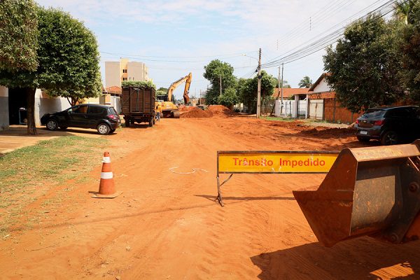 CIDADE EM OBRAS: Obras de pavimentação e Drenagem no bairro Quinta da Lagoa está 67% concluída e continua avançando CIDADE EM OBRAS: Obras de pavimentação e Drenagem no bairro Quinta da Lagoa está 67% concluída e continua avançando