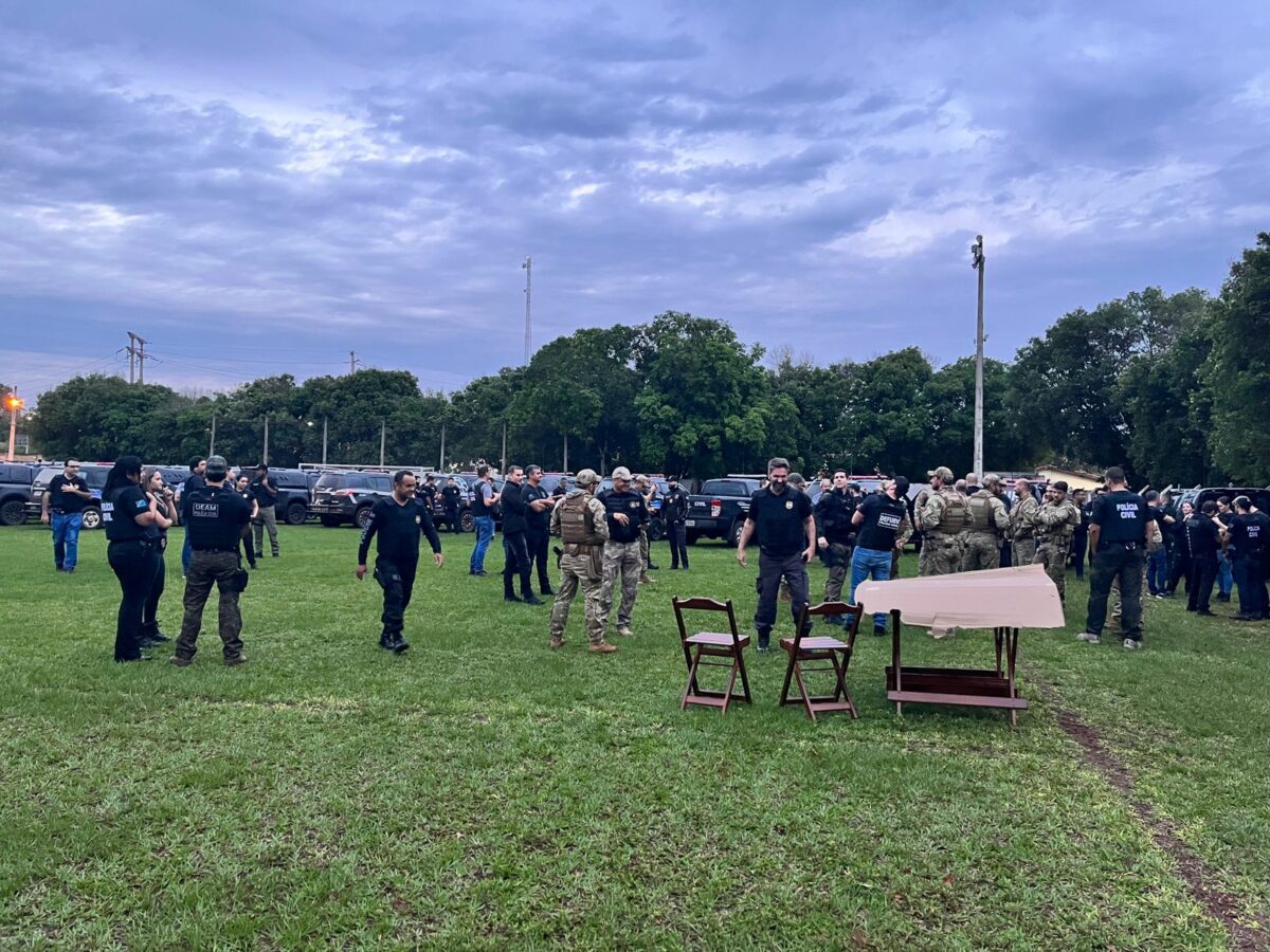 ÁGUA CLARA: Operação Expurgo da Polícia Civil deixa saldo de 1 óbito e R$ 350 mil de prejuízos ao crime organizado ÁGUA CLARA: Operação Expurgo da Polícia Civil deixa saldo de 1 óbito e R$ 350 mil de prejuízos ao crime organizado