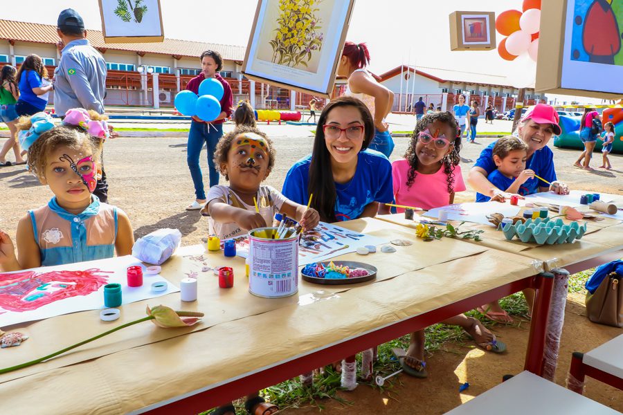 Dia das Crianças – Festividades promovida Prefeitura reúnem cerca de 8 mil pessoas