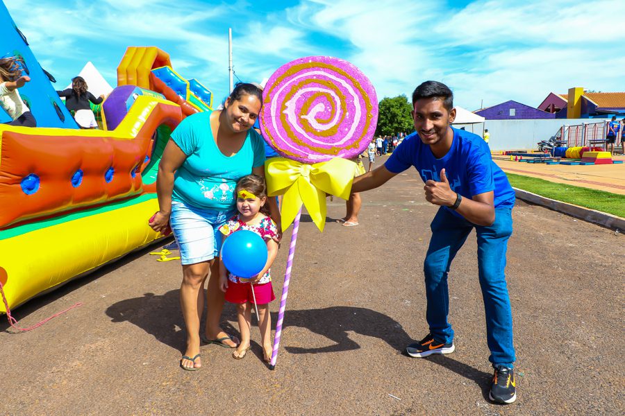 Dia das Crianças – Festividades promovida Prefeitura reúnem cerca de 8 mil pessoas