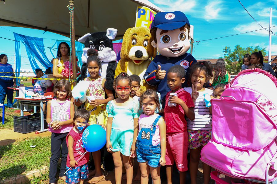 Dia das Crianças – Festividades promovida Prefeitura reúnem cerca de 8 mil pessoas