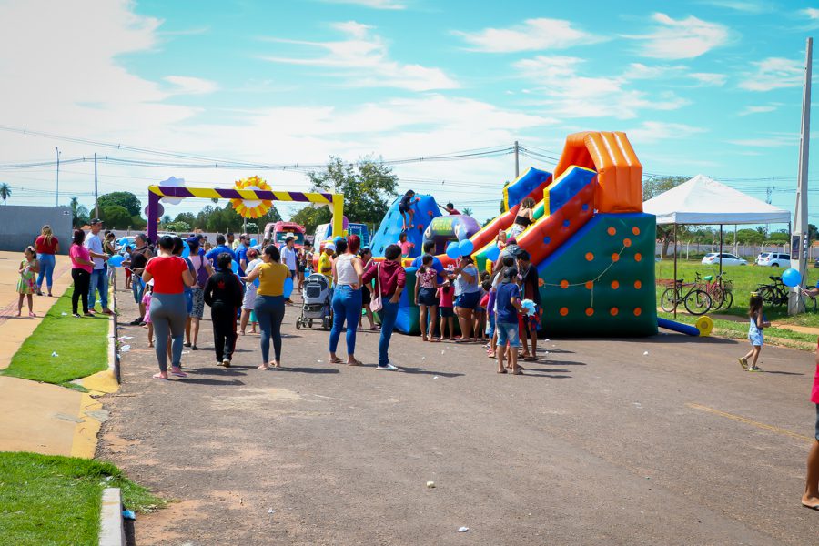 Dia das Crianças – Festividades promovida Prefeitura reúnem cerca de 8 mil pessoas