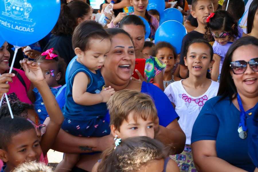 Dia das Crianças – Festividades promovida Prefeitura reúnem cerca de 8 mil pessoas