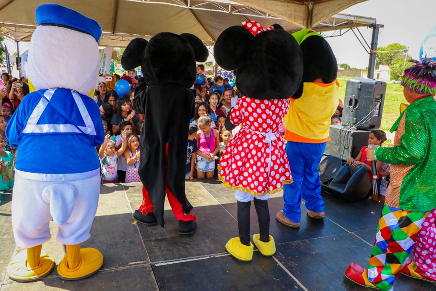 Dia das Crianças – Festividades promovida Prefeitura reúnem cerca de 8 mil pessoas