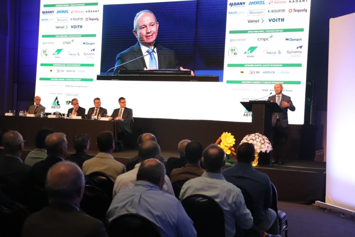 Congresso e Exposição Internacional de Celulose e Papel iniciou hoje em SP Congresso e Exposição Internacional de Celulose e Papel iniciou hoje em SP