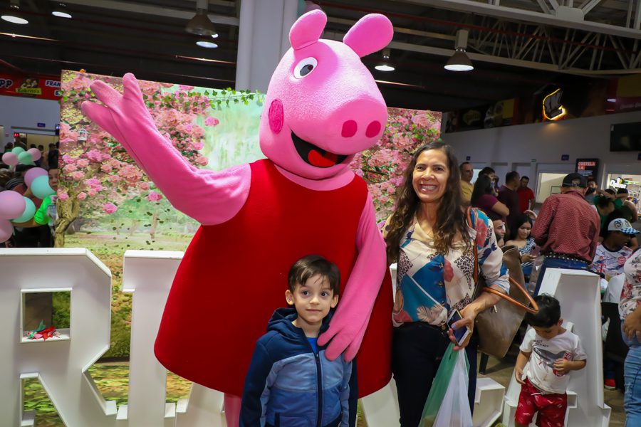 Dia das Crianças – Festividades promovida Prefeitura reúnem cerca de 8 mil pessoas