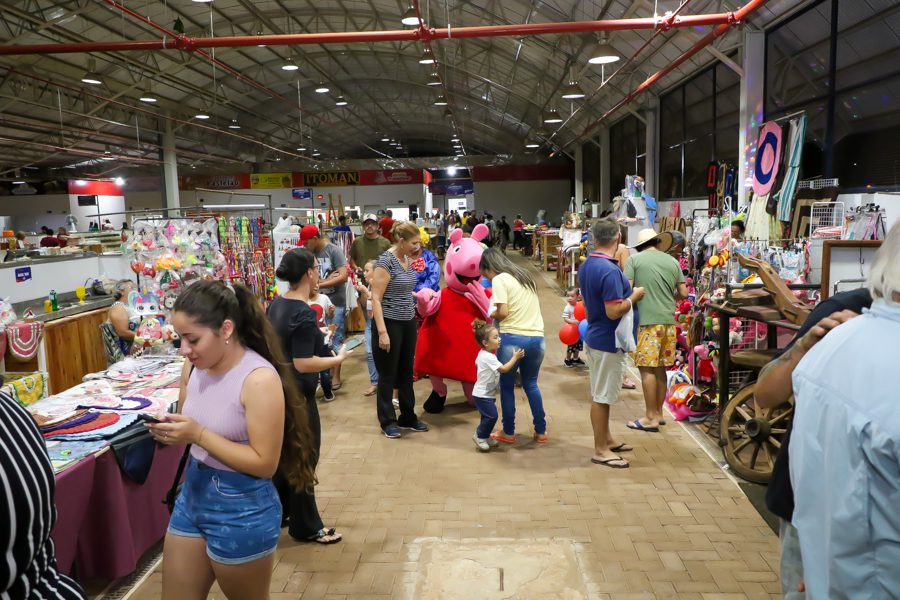 Dia das Crianças – Festividades promovida Prefeitura reúnem cerca de 8 mil pessoas