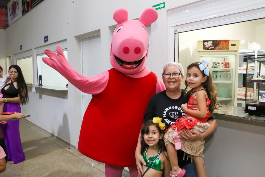 Dia das Crianças – Festividades promovida Prefeitura reúnem cerca de 8 mil pessoas