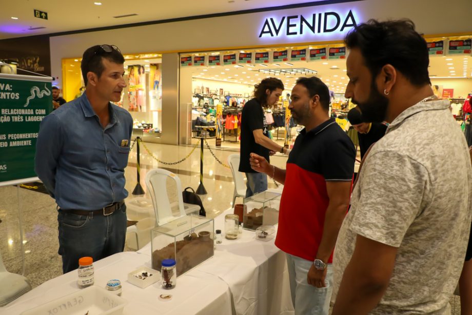 Cerca de 300 pessoas prestigiaram Tenda Educativa da SMS e UFMS no Shopping Três Lagoas Cerca de 300 pessoas prestigiaram Tenda Educativa da SMS e UFMS no Shopping Três Lagoas