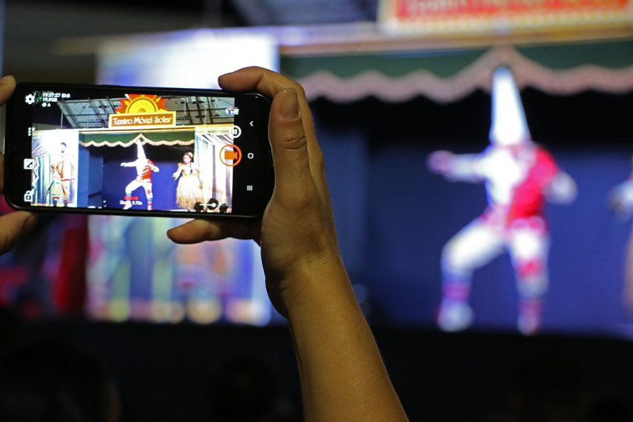 Mais de 500 pessoas prestigiaram os dois dias do Teatro Móvel Solar na Lagoa Maior