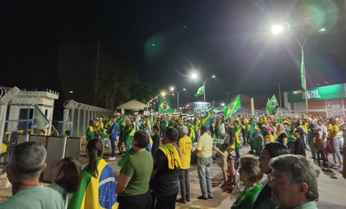 Movimento dos patriotas de Três Lagoas completa uma semana; donos de mais de 200 empresas aderem aos protestos