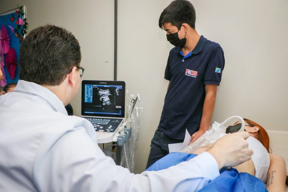 Unidades de Saúde da Rede Municipal ganham três aparelhos de Ultrassom Obstétrico para pré-natal Unidades de Saúde da Rede Municipal ganham três aparelhos de Ultrassom Obstétrico para pré-natal