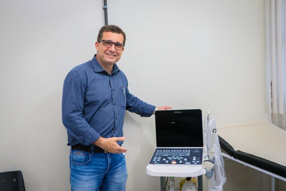 Unidades de Saúde da Rede Municipal ganham três aparelhos de Ultrassom Obstétrico para pré-natal Unidades de Saúde da Rede Municipal ganham três aparelhos de Ultrassom Obstétrico para pré-natal