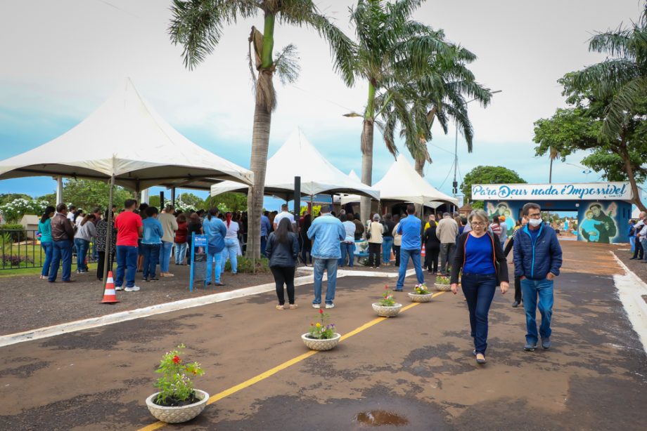 Cemitério Municipal recebeu cerca de 10 mil pessoas no Dia de Finados