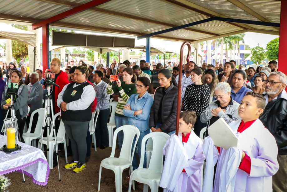 Cemitério Municipal recebeu cerca de 10 mil pessoas no Dia de Finados