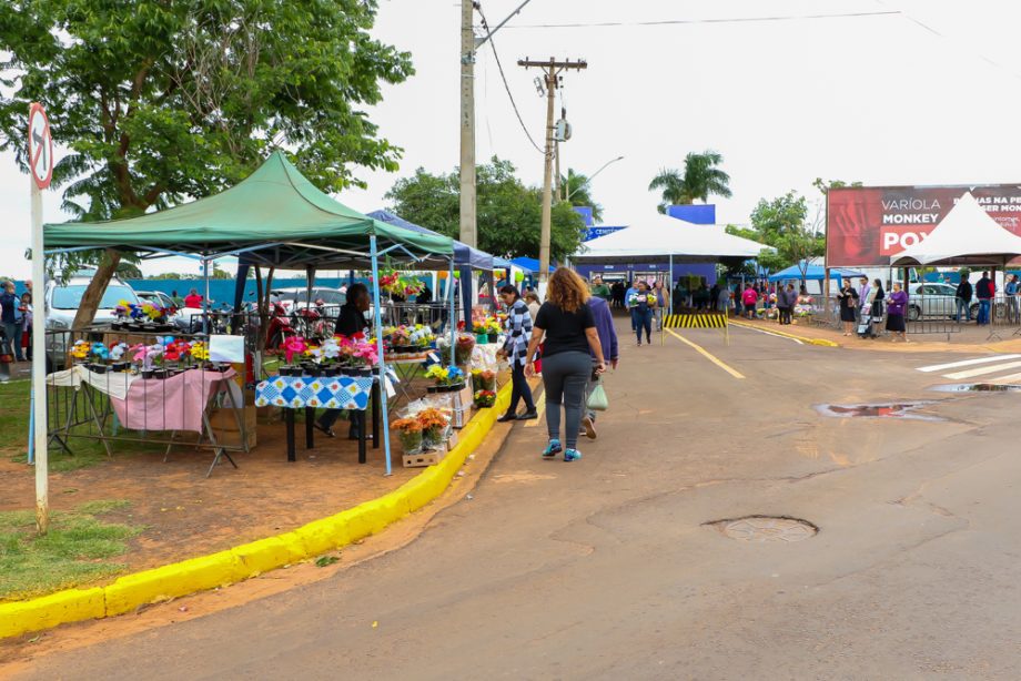 Cemitério Municipal recebeu cerca de 10 mil pessoas no Dia de Finados