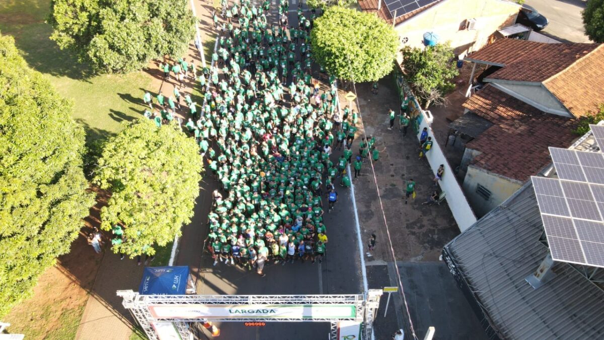 <strong>2º Eldorado Run reúne 1.000 participantes e doará 10 toneladas de alimentos</strong><strong></strong> <strong>2º Eldorado Run reúne 1.000 participantes e doará 10 toneladas de alimentos</strong><strong></strong>