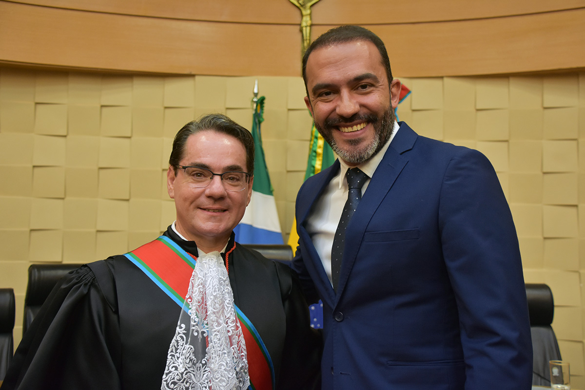 <strong>Fiems prestigia posse de novo desembargador do TJMS</strong> <strong>Fiems prestigia posse de novo desembargador do TJMS</strong>