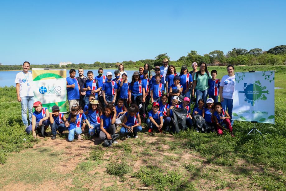 Mutirão de Limpeza retira aproximadamente 300 Kg de lixo da Cascalheira e encerra Semana “Lixo Zero” em Três Lagoas Mutirão de Limpeza retira aproximadamente 300 Kg de lixo da Cascalheira e encerra Semana “Lixo Zero” em Três Lagoas