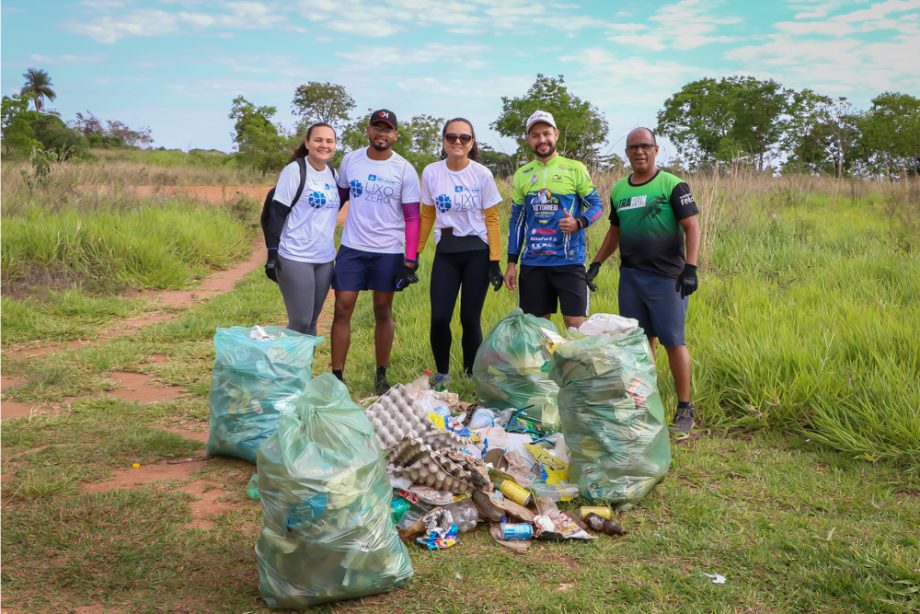 Mutirão de Limpeza retira aproximadamente 300 Kg de lixo da Cascalheira e encerra Semana “Lixo Zero” em Três Lagoas Mutirão de Limpeza retira aproximadamente 300 Kg de lixo da Cascalheira e encerra Semana “Lixo Zero” em Três Lagoas