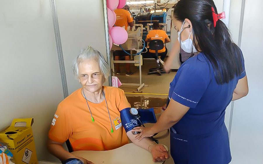 SMS realiza mais de 5 mil procedimentos nas ações do “Outubro Rosa”