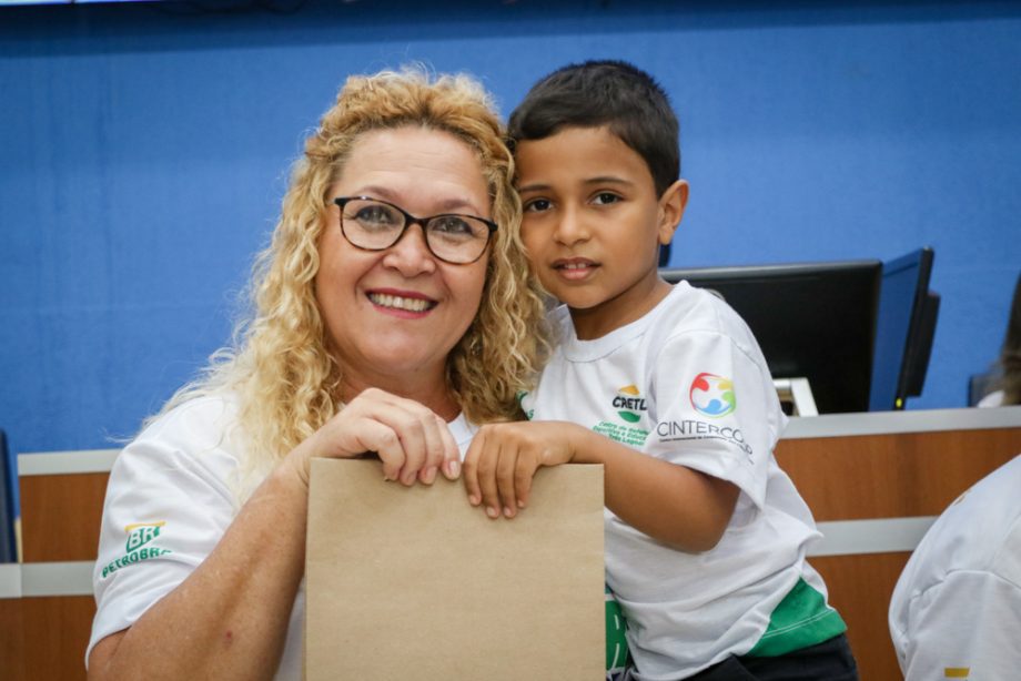 Em Seminário da “Promoção dos Direitos da 1ª Infância” palestrante elogia estrutura de TL Em Seminário da “Promoção dos Direitos da 1ª Infância” palestrante elogia estrutura de TL