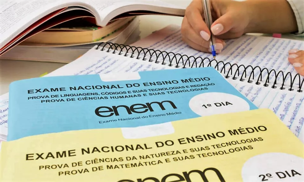 Enem começa domingo com prova de redação Enem começa domingo com prova de redação