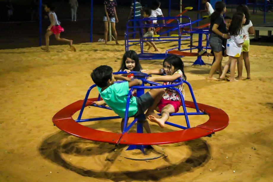 Projeto “Vida na Praça” garantiu alegria e diversão para moradores do bairro JK; confira as fotos