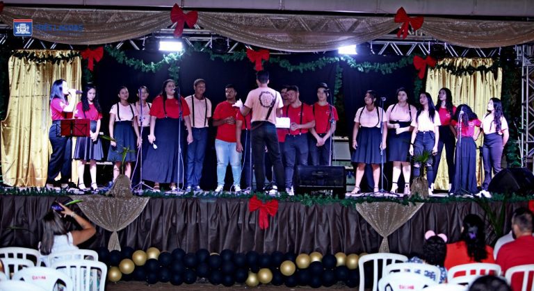 SERENATA DE NATAL –  Espetáculo de dança e muita música com shows do quarteto musical e projeto municipal são as atrações desta quarta-feira (21)