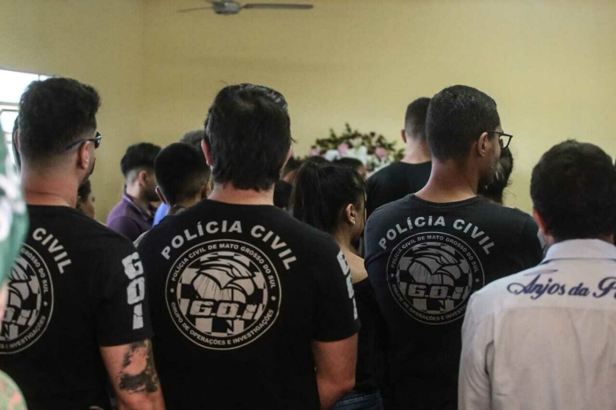 No velório de "Estrelinha", lembrança é do sorriso e pedido de presente de Natal