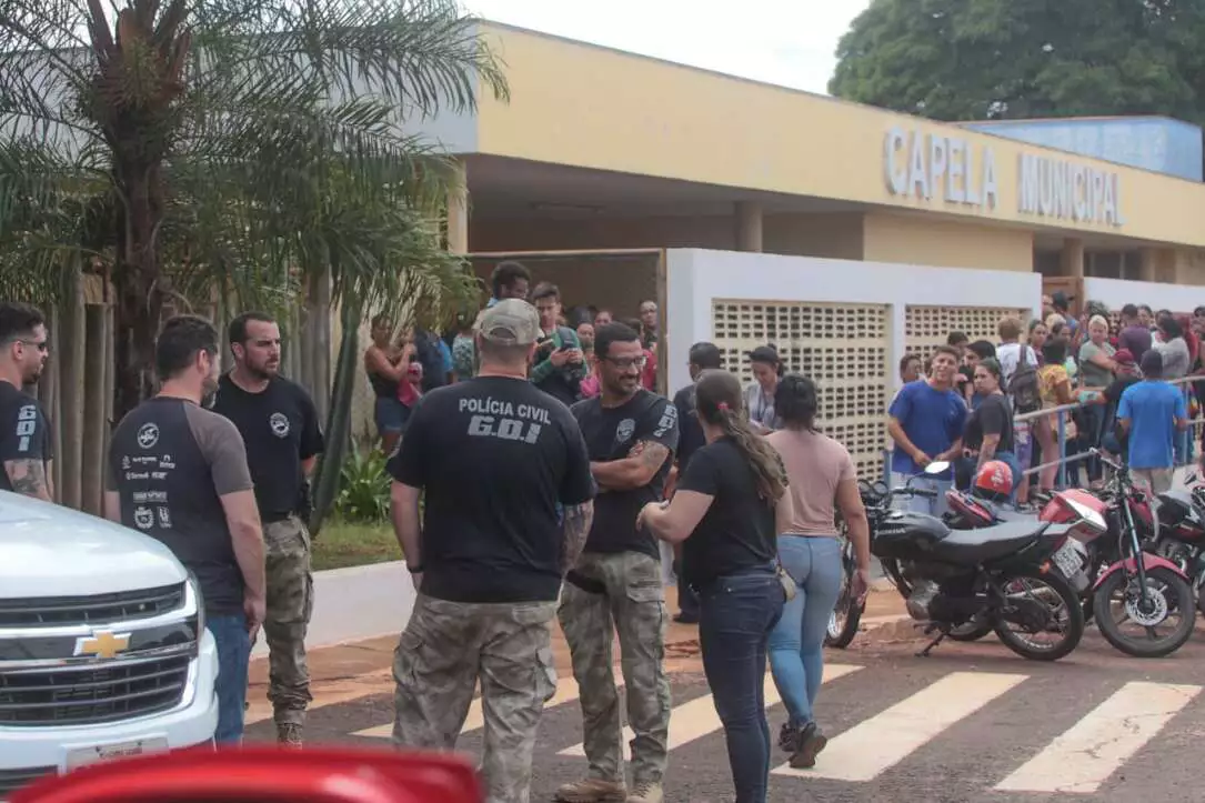 No velório de "Estrelinha", lembrança é do sorriso e pedido de presente de Natal