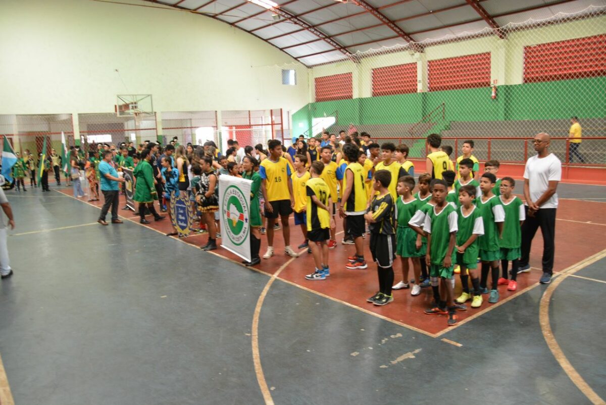 <strong>Prefeitura de Bataguassu retoma competições do Jemba; Evento esportivo reúne atletas de escolas locais</strong> <strong>Prefeitura de Bataguassu retoma competições do Jemba; Evento esportivo reúne atletas de escolas locais</strong>