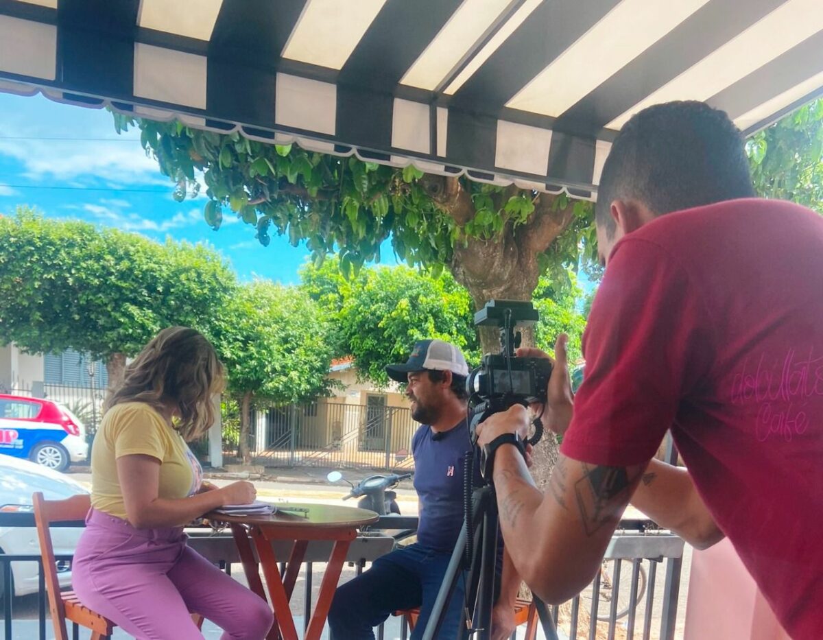 <strong>Equipe de reportagem realiza entrevista com empreendedores brasilandenses</strong>