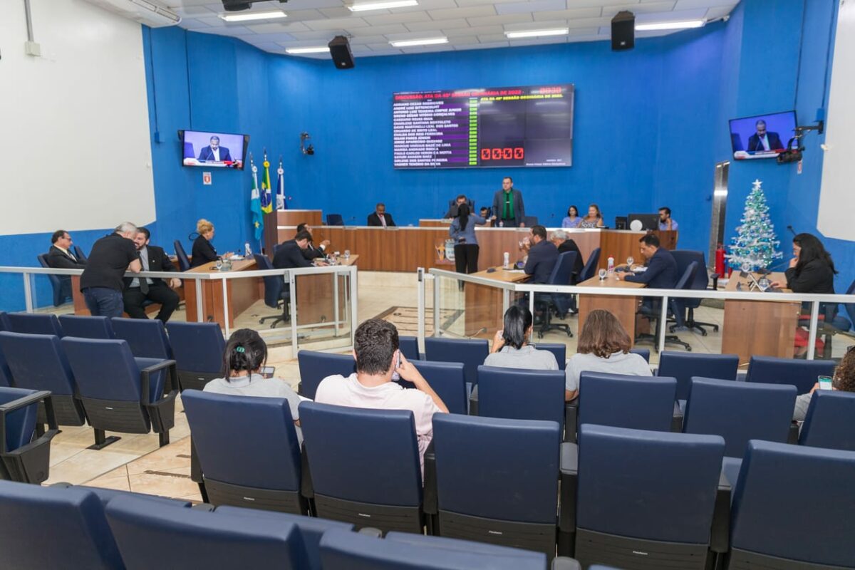 Vereadores aprovam convenio com a Apae e nome da sala da Procuradoria da Mulher Vereadores aprovam convenio com a Apae e nome da sala da Procuradoria da Mulher