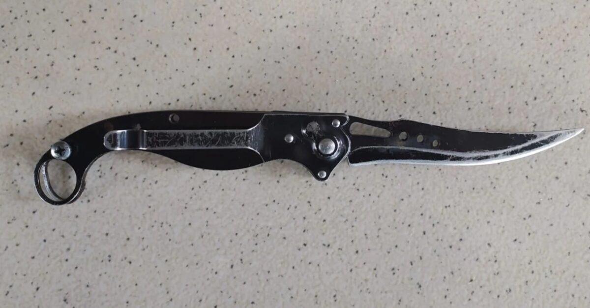 Motociclista é flagrado com canivete após fazer manobras perigosas pelas ruas de Paranaíba