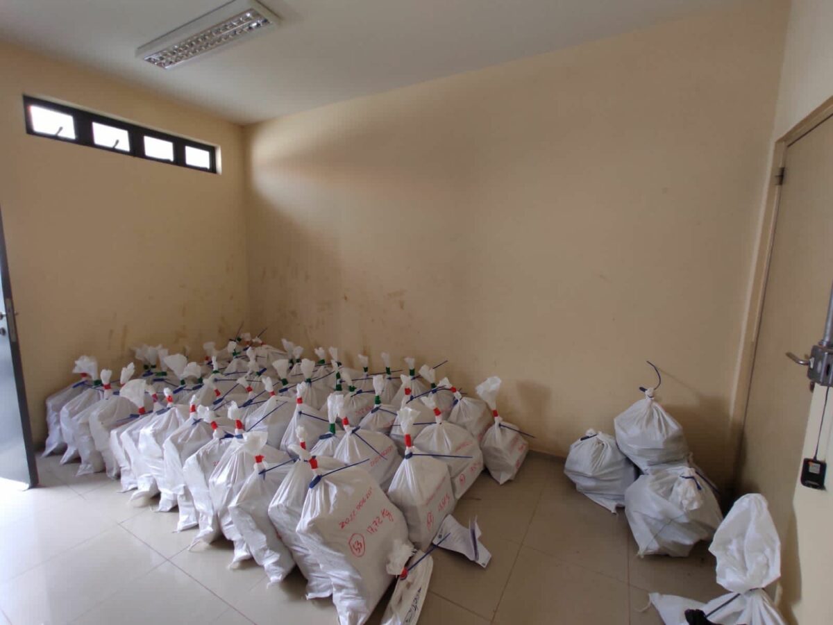 Polícia Federal incinera uma tonelada de Drogas em Naviraí Polícia Federal incinera uma tonelada de Drogas em Naviraí