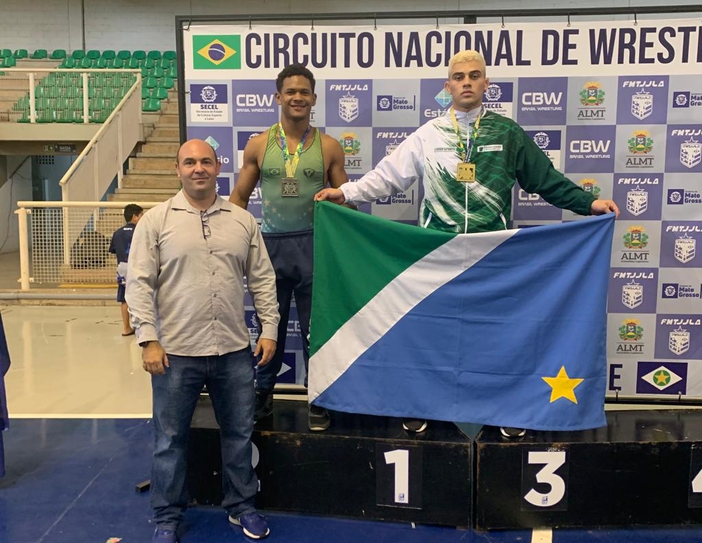 Wrestling de MS fecha temporada com 16 medalhas na etapa Centro-Oeste do Circuito Nacional