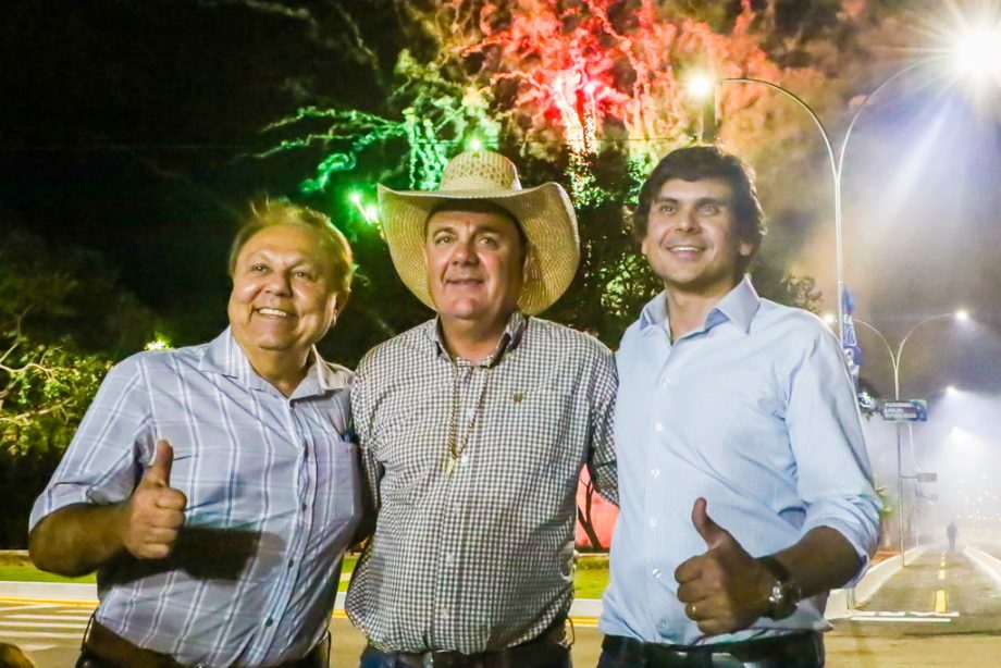 Prefeito Guerreiro entrega obra de duplicação e melhorias da Avenida de acesso ao Balneário Municipal Prefeito Guerreiro entrega obra de duplicação e melhorias da Avenida de acesso ao Balneário Municipal