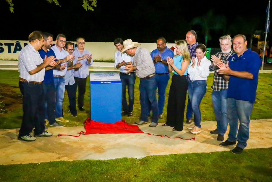 Prefeito Guerreiro entrega obra de duplicação e melhorias da Avenida de acesso ao Balneário Municipal Prefeito Guerreiro entrega obra de duplicação e melhorias da Avenida de acesso ao Balneário Municipal