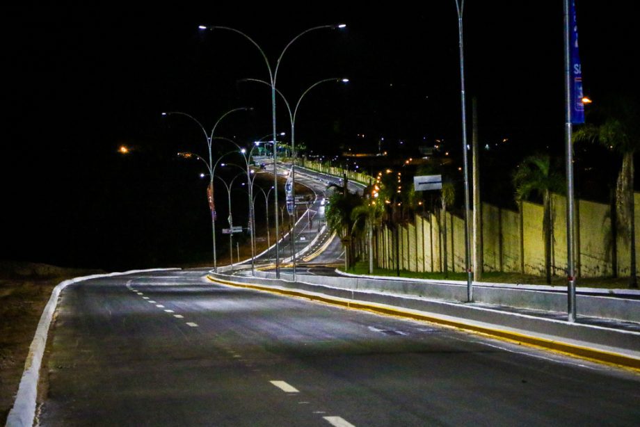 Prefeito Guerreiro entrega obra de duplicação e melhorias da Avenida de acesso ao Balneário Municipal Prefeito Guerreiro entrega obra de duplicação e melhorias da Avenida de acesso ao Balneário Municipal