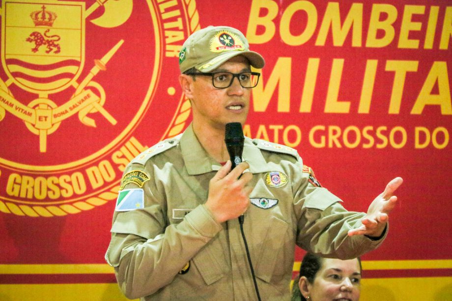 SMAS realiza graduação dos jovens SCFV Bombeiros do Amanhã SMAS realiza graduação dos jovens SCFV Bombeiros do Amanhã