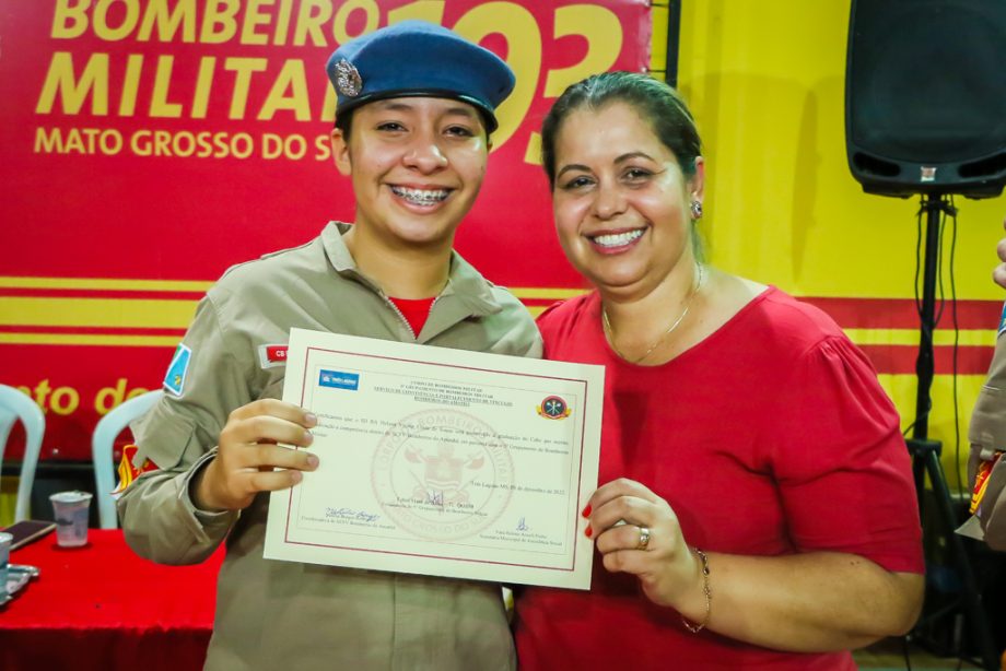 SMAS realiza graduação dos jovens SCFV Bombeiros do Amanhã SMAS realiza graduação dos jovens SCFV Bombeiros do Amanhã