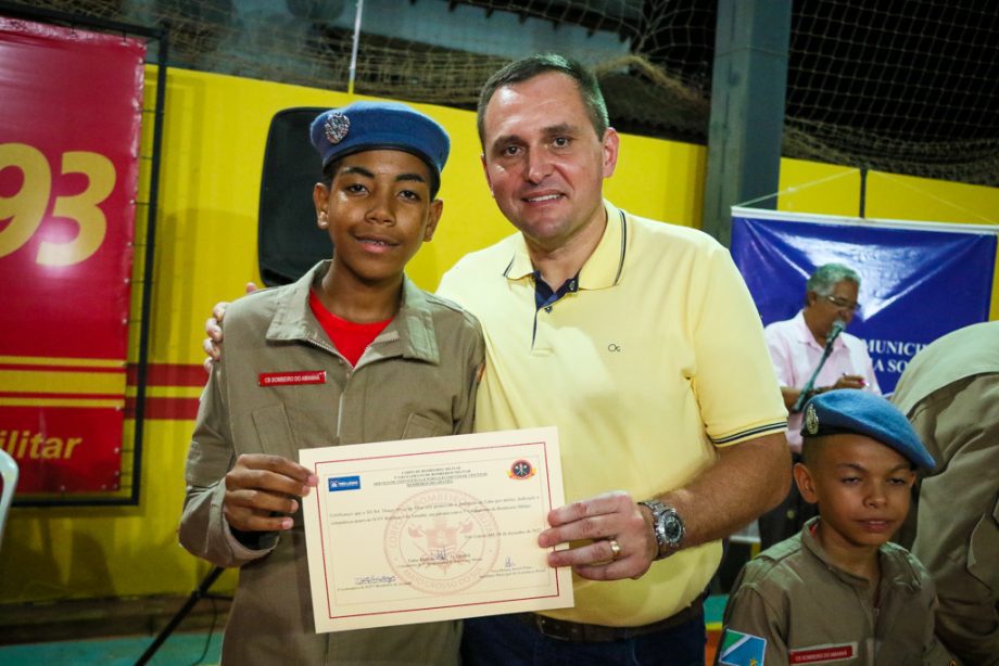 SMAS realiza graduação dos jovens SCFV Bombeiros do Amanhã SMAS realiza graduação dos jovens SCFV Bombeiros do Amanhã