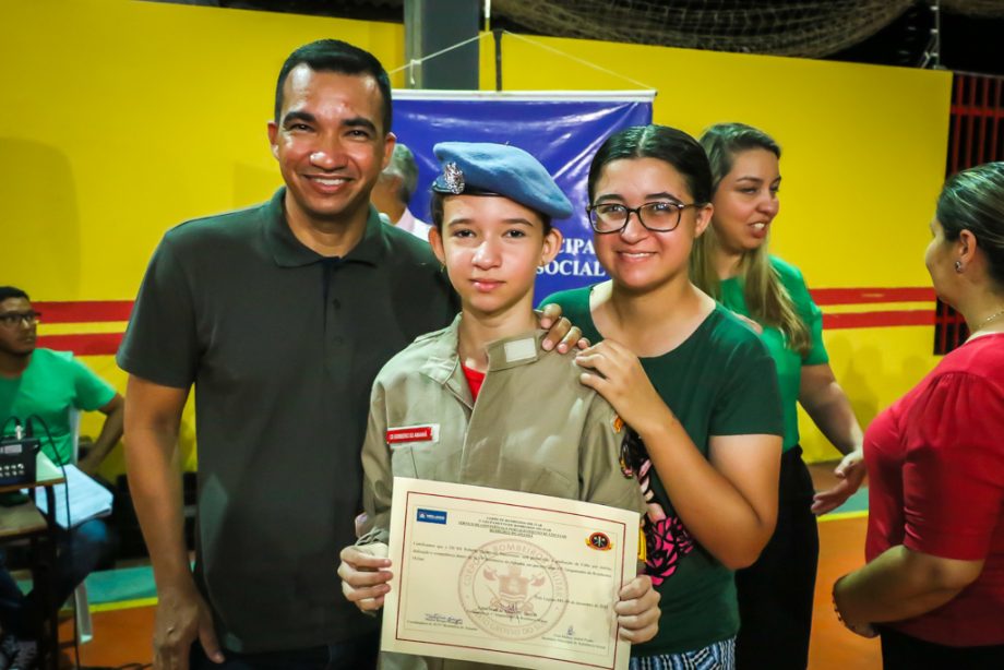 SMAS realiza graduação dos jovens SCFV Bombeiros do Amanhã SMAS realiza graduação dos jovens SCFV Bombeiros do Amanhã