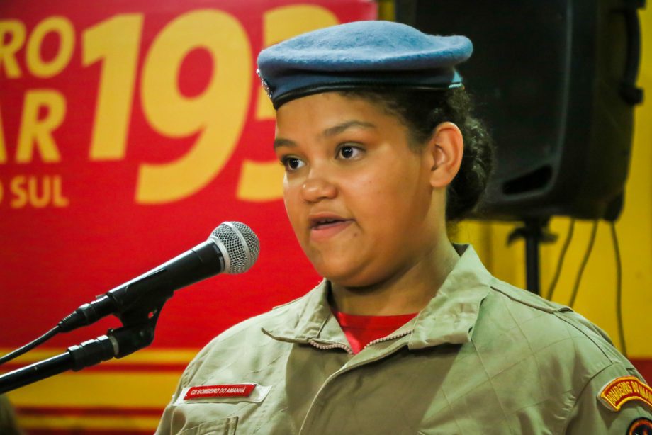 SMAS realiza graduação dos jovens SCFV Bombeiros do Amanhã SMAS realiza graduação dos jovens SCFV Bombeiros do Amanhã